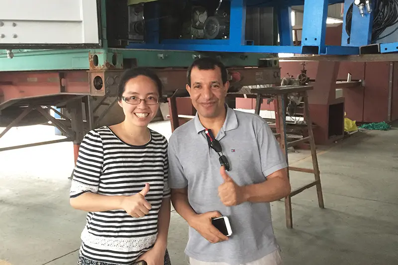 Customer-visits-(10)lbw